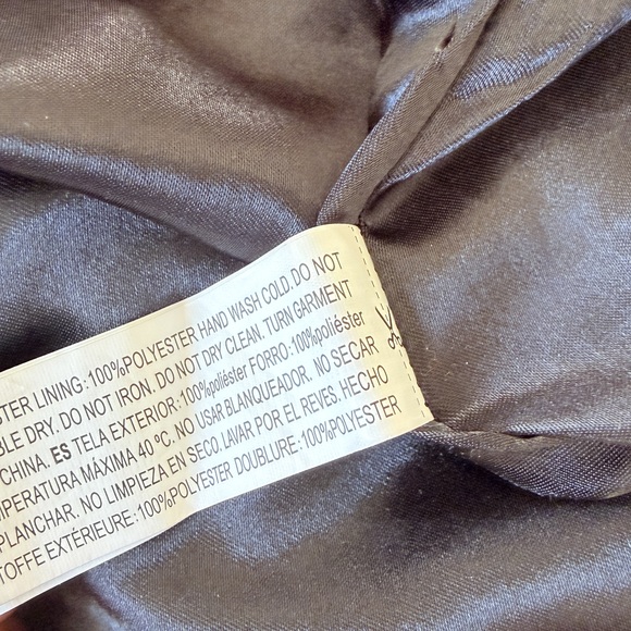 Forever 21 Silver sequin shimmer mini skirt - Picture 7 of 9